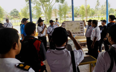 Napak Tilas Jalur Kereta Api Nonaktif Cibatu-Garut-Cikajang 2017